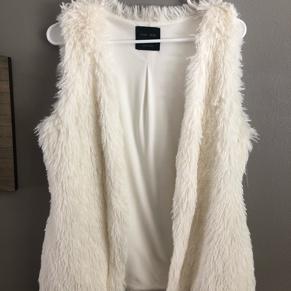 White vest